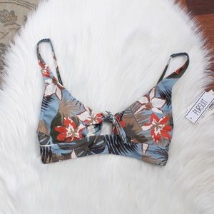 Pursuit tropical bikini top